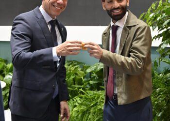 El artista internacional Arcángel presente en FITUR de la mano de San Juan de Puerto Rico para unirse a la campaña “Déjate Llevar”