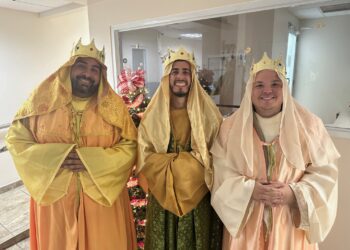 Fiesta de Reyes en La Fondita de Jesús para personas sin hogar y adultos mayores