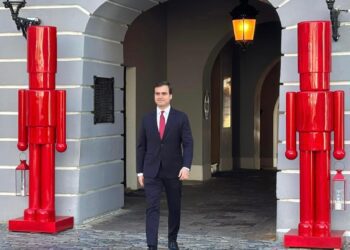 Pablo José Hernández juramenta mañana viernes como comisionado residente en Washington