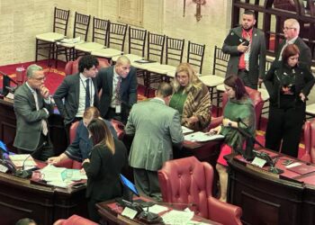 Senado avala enmienda a medida sobre Crédito por Trabajo para justicia contributiva