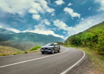 INFINITI lanza la campaña ‘El lujo de elegir diferente’ para redefinir la experiencia de conducción