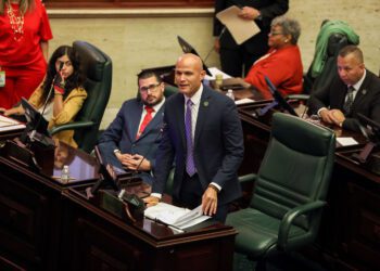 Cámara aprueba “Ley Victoria” en defensa del estudiante encamado y en silla de ruedas que asisten a clases