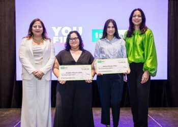FirstBank otorga $85,000 en 34 becas a estudiantes universitarios como parte del YOU First Scholarship Program