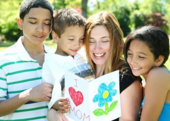 Supermercados Econo presenta 55 razones para celebrar a mamá
