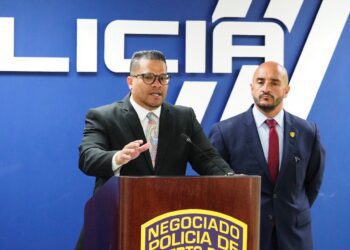 Comisión para la Seguridad en el Tránsito reactiva cuatro DUI Vans y las entrega oficialmente a la Policía de Puerto Rico