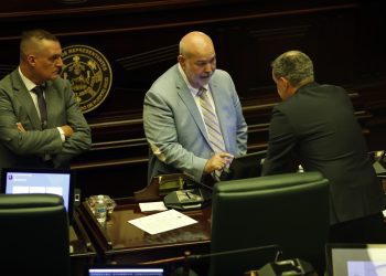 Cámara avala utilizar escuelas en desuso como refugios en caso de desastres