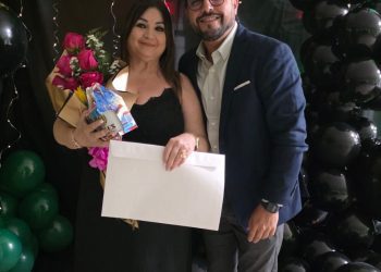 Reconocen gesta de maestra cialeña-El alcalde Jesús Resto destaca la labor de Griselle Rodríguez Grau en el magisterio