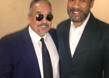 Willie Colón  junto al maestro Cucco Peña y la Orquestas Filarmónica de Puerto Rico en el  concierto “Idilio Sinfónico”