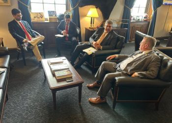 Representante Ángel Morey visita la Capital Federal y aboga por Medicaid y SNAP