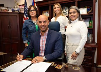 Fajardo implementará nuevo plan de reclasificación y nuevo modelo de servicio continuo a sus ciudadanos