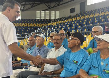 Exitoso evento comunitario en Aibonito: Feria de Servicios y Llenado de Planilla Senior 2025