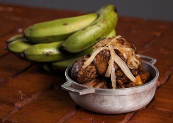 Gastronomía criolla y cócteles exclusivos en el Coliseo de P.R. elevarán la experiencia de la Residencia Musical de “Bad Bunny”