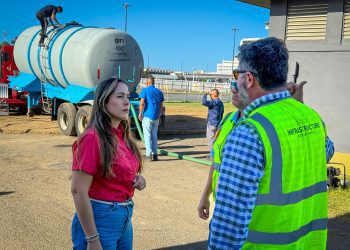 Compañía de Turismo lleva camiones cisterna a hoteles