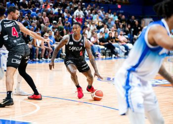 Contra la pared los Gigantes ante los Vaqueros