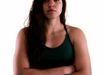 Stephanie “La Medicina” Piñeiro disputará el Campeonato Mundial Interino en Bayamón