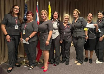 Alcaldesa de Morovis reconoce a empleados municipales con entrega de incentivo de 500 dólares en la Semana del Servidor Público