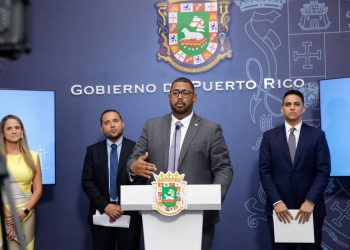 Gobierno de Puerto Rico presenta avances en eficiencia gubernamental