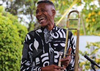 Niños de Loíza reciben educación musical con William Cepeda, 4 veces nominado al Grammy