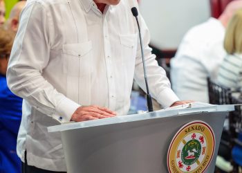 Senado comienza los trabajos de Comisión Total Especial en el Distrito de Carolina