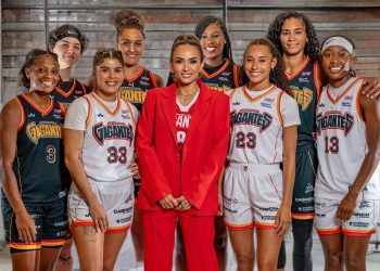 Las Gigantes de Carolina y Goya celebran a la familia con cena gratuita