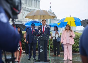 Comisionado Residente presenta legislación bipartita para transición de Puerto Rico del NAP al SNAP