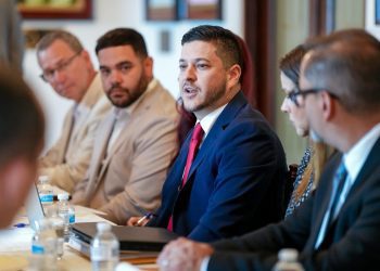 Vicepresidenta del Senado lidera esfuerzos para agilizar proyecto de erosión costera