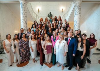 Senado reconoce a mujeres emprendedoras del Oeste   