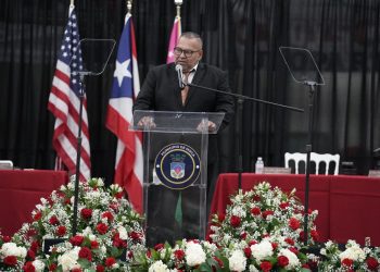 Policías Municipales de Moca reciben diferencial salarial de $200