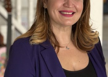 Representante Hau exhorta a apoyar los comercios de la montaña durante esta época navideña