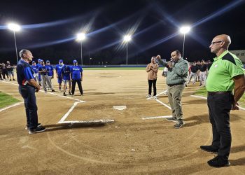 Ceiba da comienzo a Torneo de Softball Máster 45+