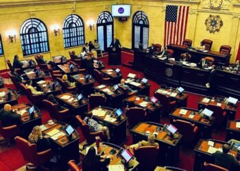 Presidente del Senado solicita al DRNA información sobre los propietarios de casas en a La Parguera