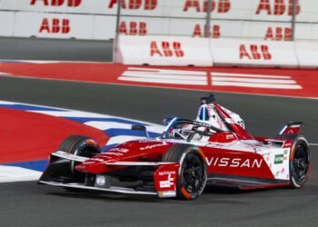 El equipo de Nissan Fórmula E consigue una excelente victoria y un segundo puesto en el Jeddah E-Prix