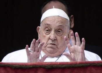 Gobernadora decreta tres días de duelo por el fallecimiento del Papa Francisco   