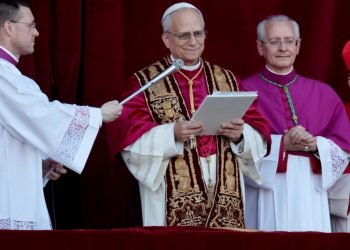 Robert Francis Prevost es el nuevo papa, escogió el nombre León XIV