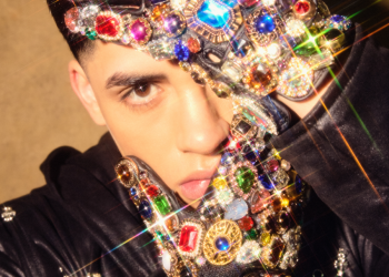 CRIS MJ PRESENTA SU ÁLBUM APOCALIPSIS, UN VIAJE SONORO QUE FUSIONA REGGAETÓN, POP Y MODERNIDAD GLOBAL