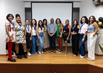 Recinto de Río Piedras de la UPR gradúa 26 trabajadores sociales que se integran al Departamento de la Familia