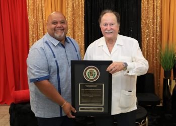 Guayama rinde homenaje al licenciado Joaquín Monserrate por sus aportaciones al deporte puertorriqueño