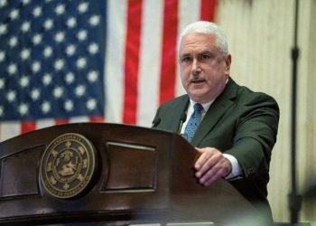 Presidente del Senado solicita trato igualitario en servicios TRICARE para los veteranos de Puerto Rico ante el Departamento de Guerra de EEUU