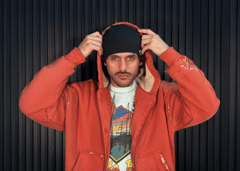 ¡De Vieques pal’ mundo!     Tommy Blanco  estrena su nuevo EP  “2 Scotty 2 Hotty”