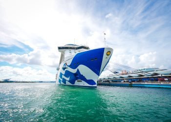 El Majestic Princess atraca en el Puerto de San Juan
