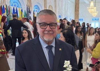 Arecibo paga casi $1 millón en bonos de Navidad, dan gracias por el privilegio de servir