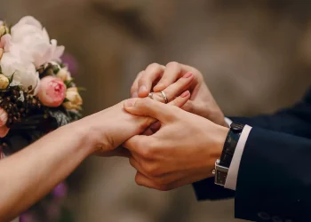 La Ruta del Encanto: Cómo elegir el transporte ideal para tu “Destination Wedding” en Puerto Rico