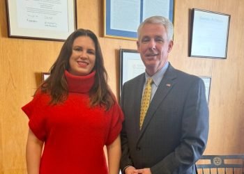 Senadora Ada Álvarez es reconocida en Boston por su agenda de Seguridad Alimentaria