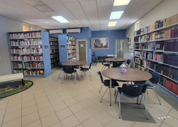 Biblioteca de Ceiba con múltiples servicios gratuitos para toda la comunidad Un espacio de aprendizaje, tecnología y apoyo ciudadano