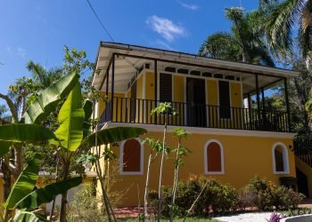 Nuevo Hotel Oasis de Aguada celebra su gala de apertura tras histórica restauración.