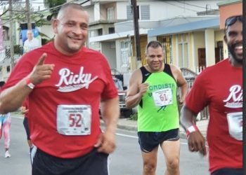 Carrera 10K Fin de Año de Isabela viene con más de 2,000 participantes y fiestón en la plaza pública