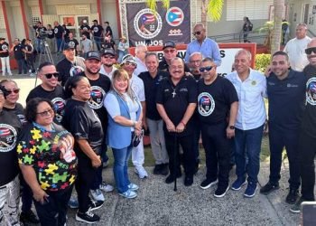 Recorren San Juan llevando el mensaje contra los disparos al aire