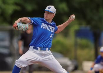 Los Leones suman al zurdo Brandon Kaminer