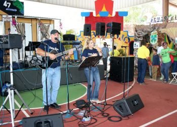 Dedican Semana de Aniversario de CROEM al director de la escuela profesor Milton Tomassini y al Dr. Roberto Pérez Nieves