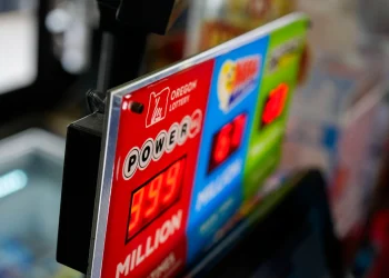 Jugador se lleva $50,000 en sorteo del Powerball